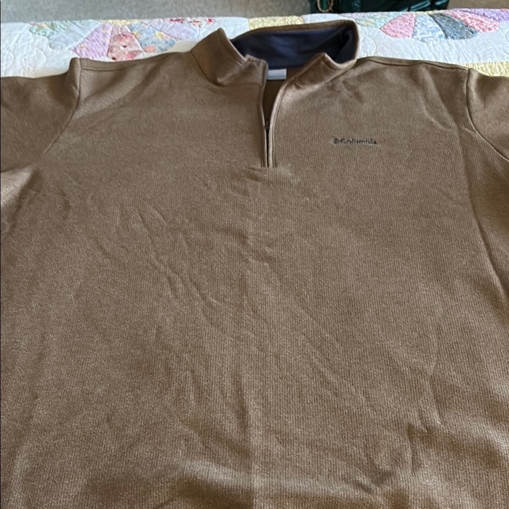 NWOT Columbia Beige Quarter-Zip Fleece